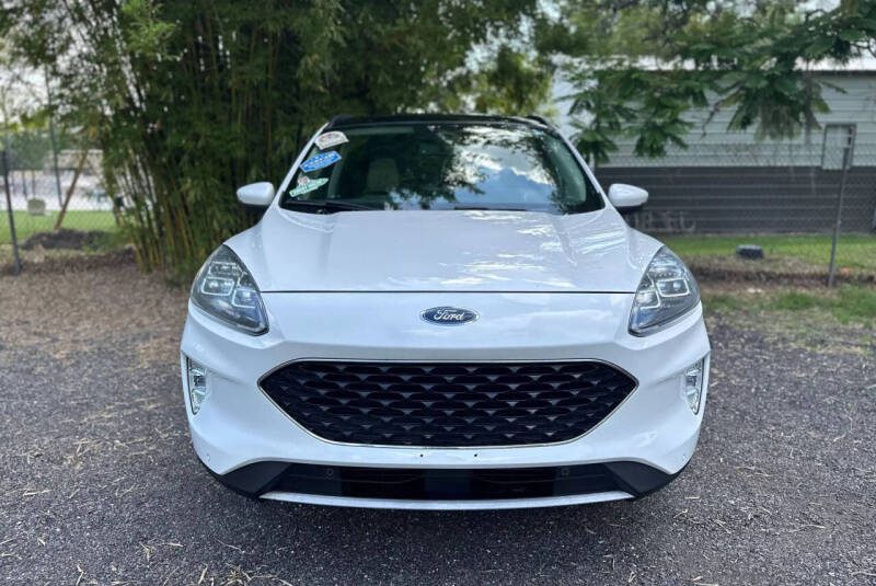 2020 Ford Escape Titanium