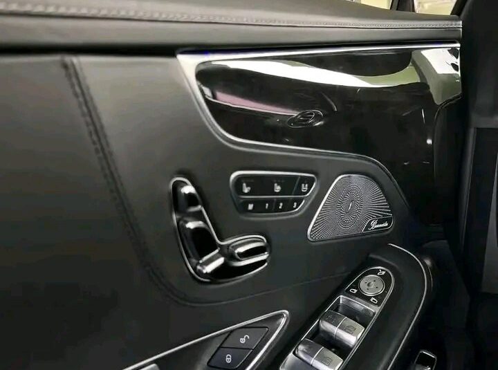 Mercedes Benz S550
