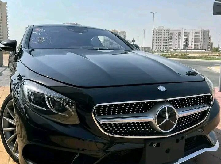 Mercedes Benz S550