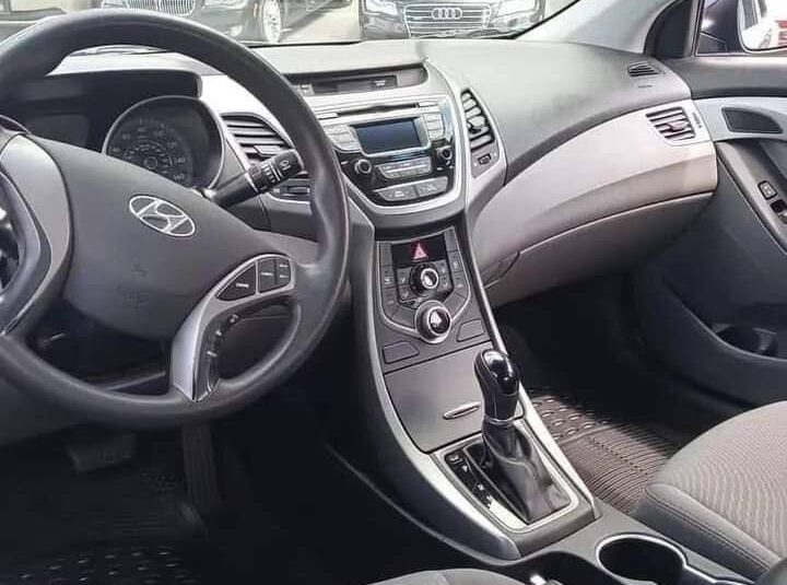 Hyundai Elantra 2015
