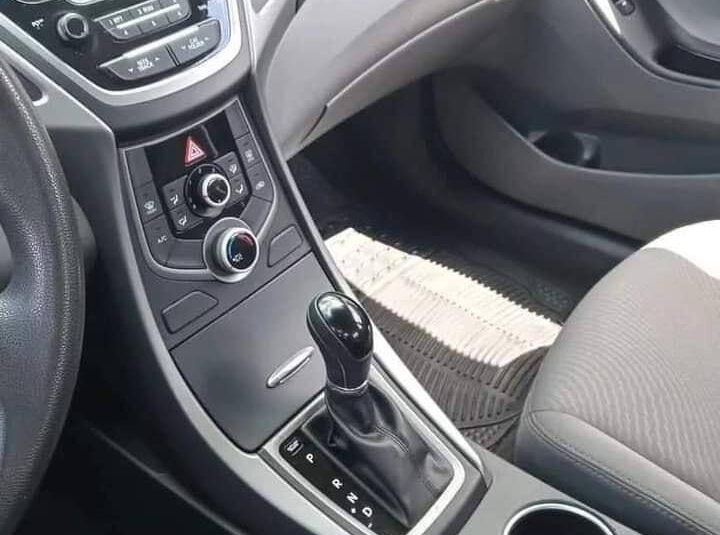 Hyundai Elantra 2015