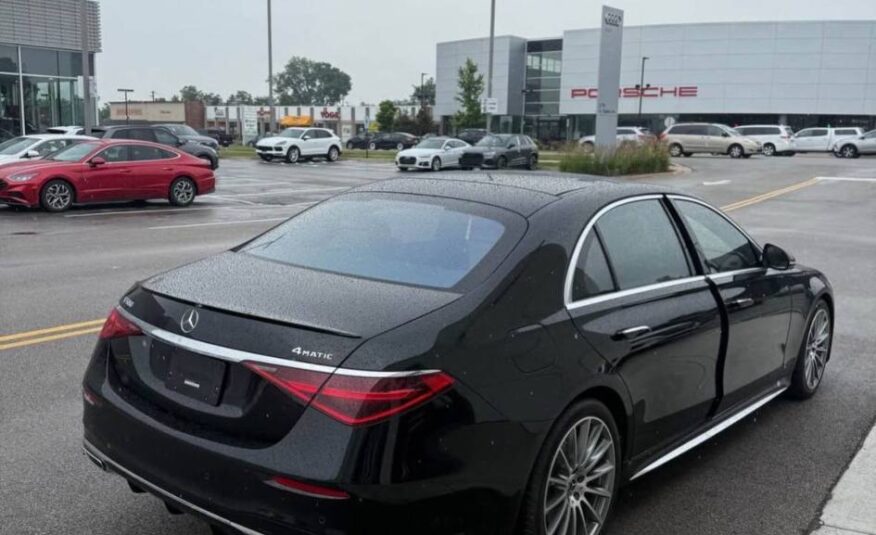 2022 Mercedes-Benz S-Class • S 580