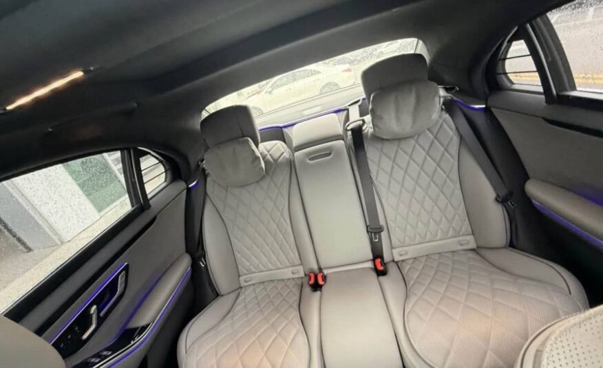 2022 Mercedes-Benz S-Class • S 580