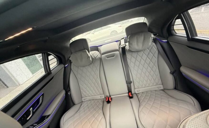 2022 Mercedes-Benz S-Class • S 580
