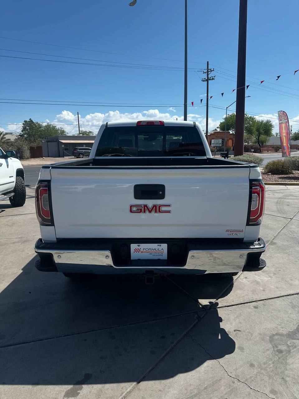 2018 GMC Sierra 1500 Crew Cab SLT  V8, 5.3L – 4×4