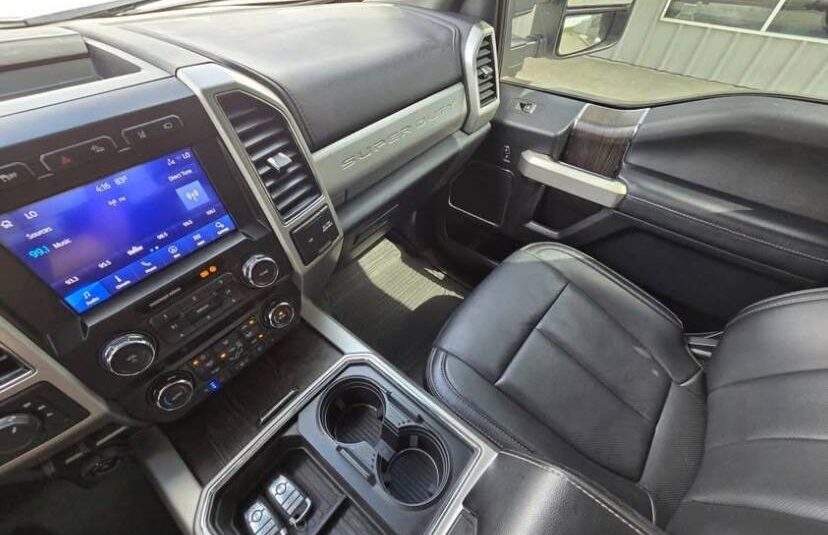 2021 Ford F-250 Super Duty LariatUltimate Tremor 4X4