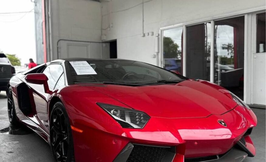 2016 Lamborghini Aventador – LP 700-4